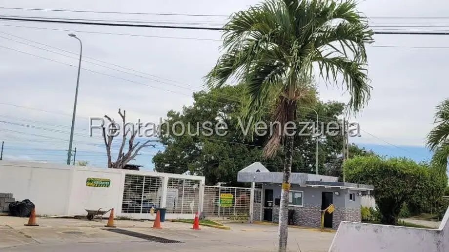 Casa (1 Nivel) en Venta en Roca Nostra, Lara - 35