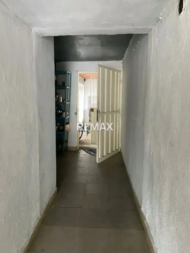 En venta apartamento y local con alto potencial comercial - 5