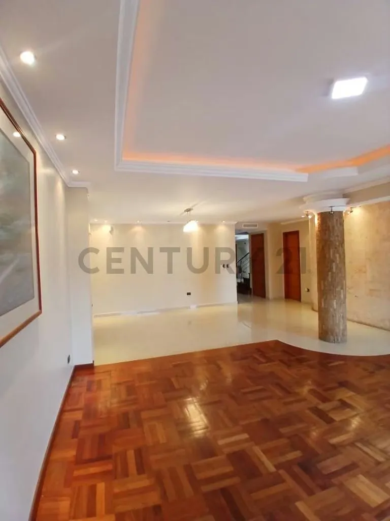 Casa en Alquiler - 2
