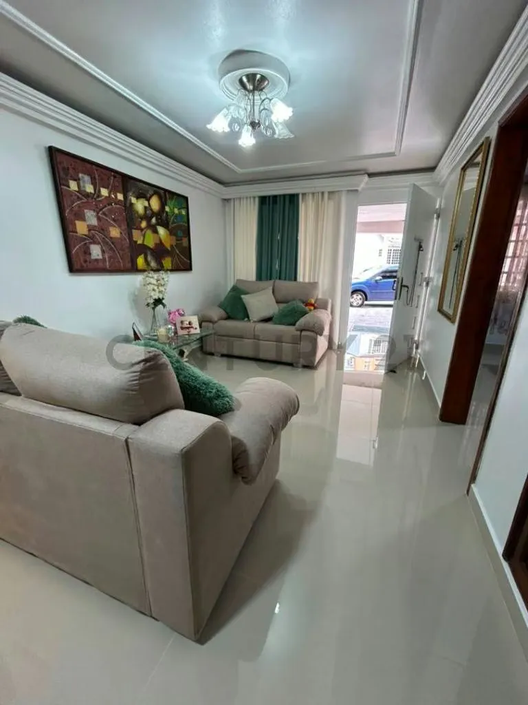 EN VENTA: ¡ESPECTACULAR CASA EN VILLA COUNTRY! - 2