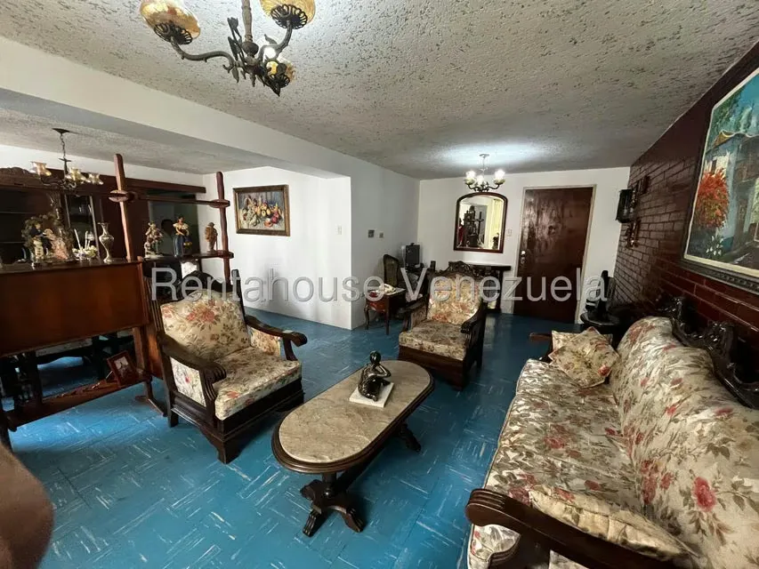 Apartamento (1 Nivel) en Venta en Parroquia La Candelaria, Distrito Metropolitano - 10