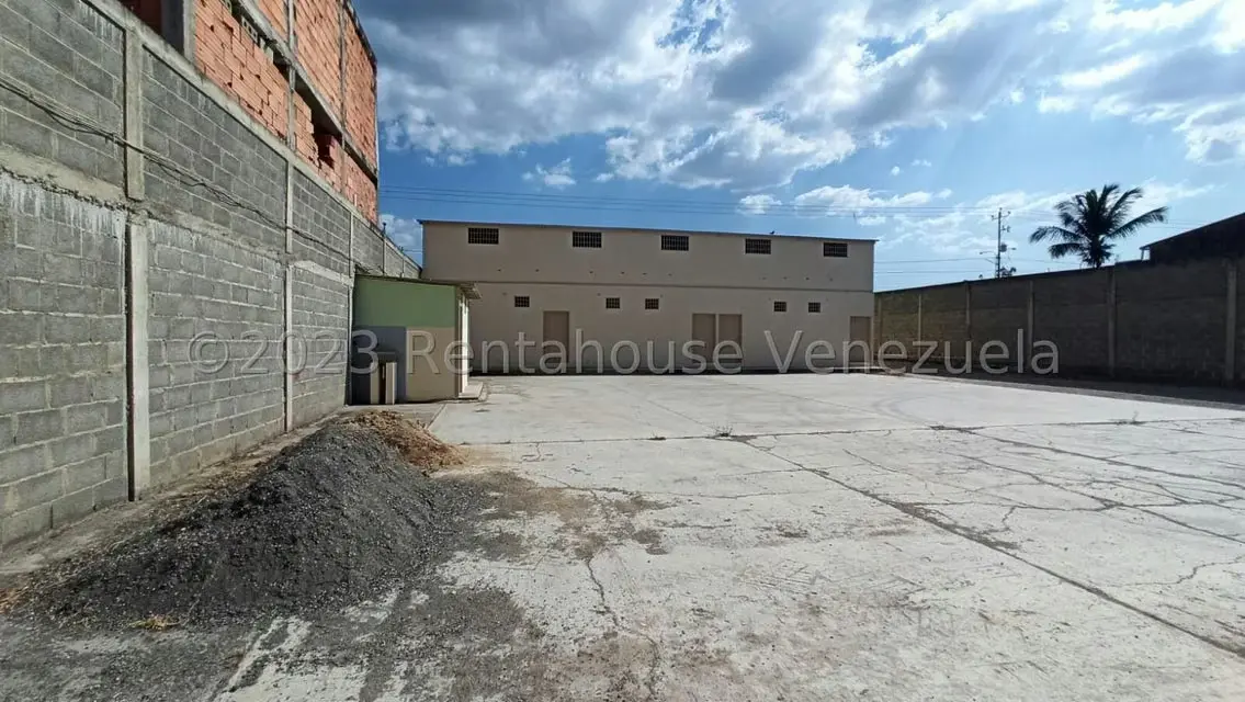 Comercial (Galpon - Deposito) en Venta en Parroquia Juan de Villegas, Lara - 13