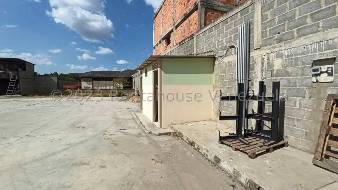 Comercial (Galpon - Deposito) en Venta en Parroquia Juan de Villegas, Lara - 17