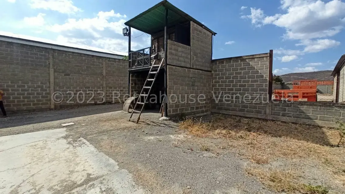 Comercial (Galpon - Deposito) en Venta en Parroquia Juan de Villegas, Lara - 21