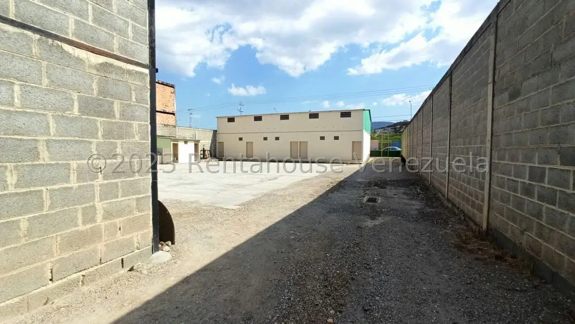 Comercial (Galpon - Deposito) en Venta en Parroquia Juan de Villegas, Lara - 34
