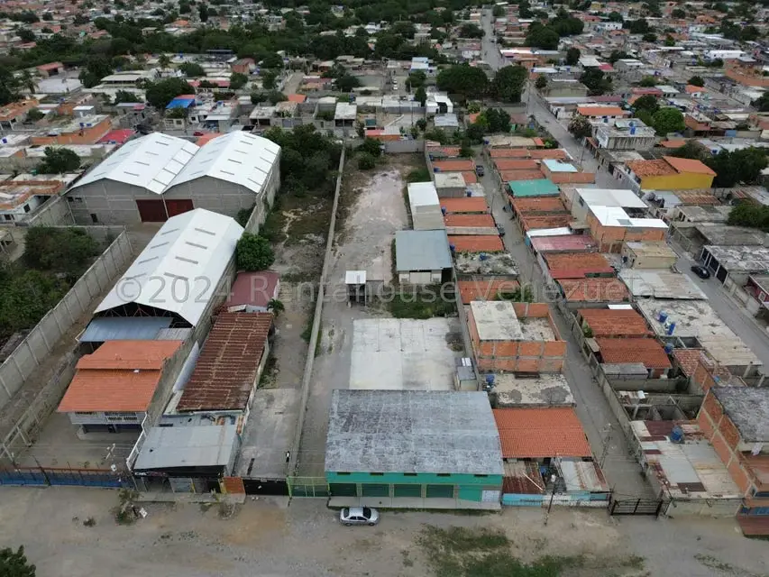Comercial (Galpon - Deposito) en Venta en Parroquia Juan de Villegas, Lara - 38