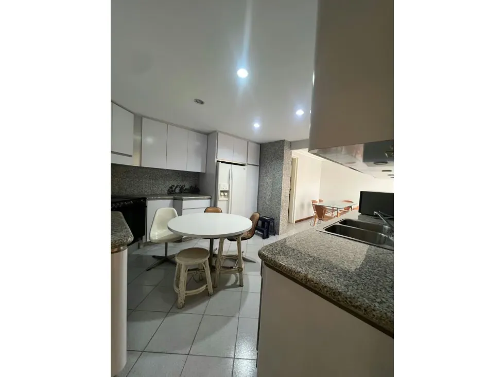 Se vende terreno 1273m2 La Floresta 7984 - 8