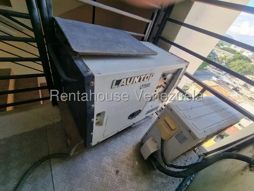 Apartamento (1 Nivel) en Venta en Parroquia Catedral, Lara - 50