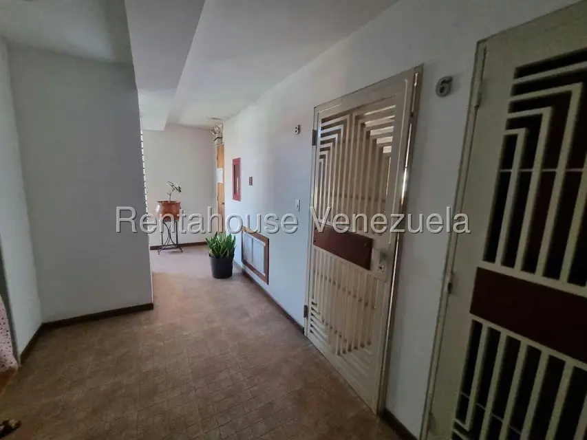 Apartamento (1 Nivel) en Venta en Parroquia Catedral, Lara - 53