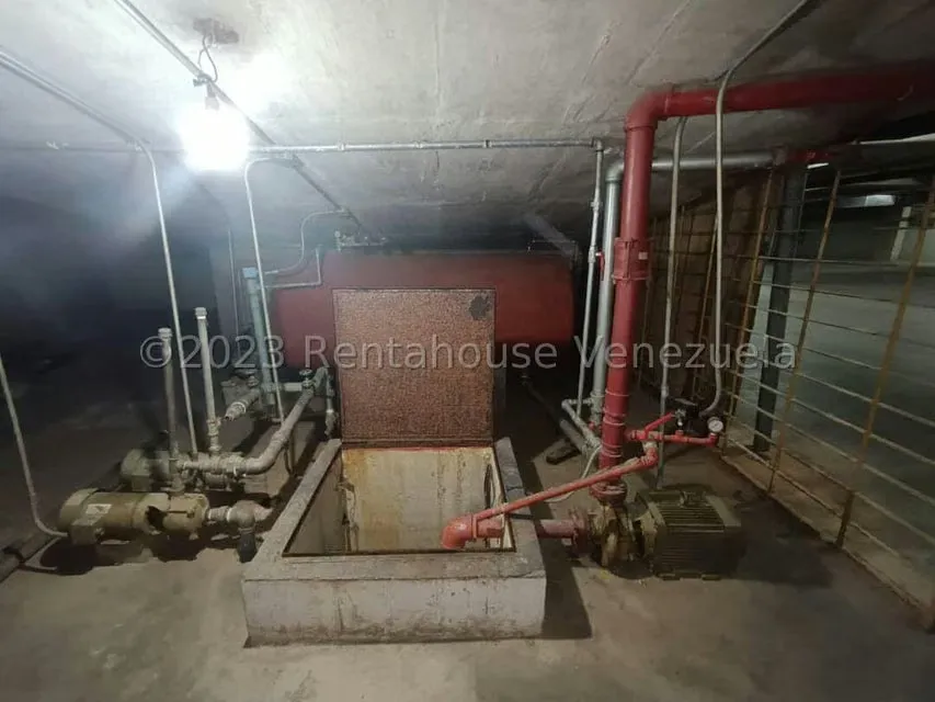 Edificio en Venta en La Urbina, Distrito Metropolitano - 13