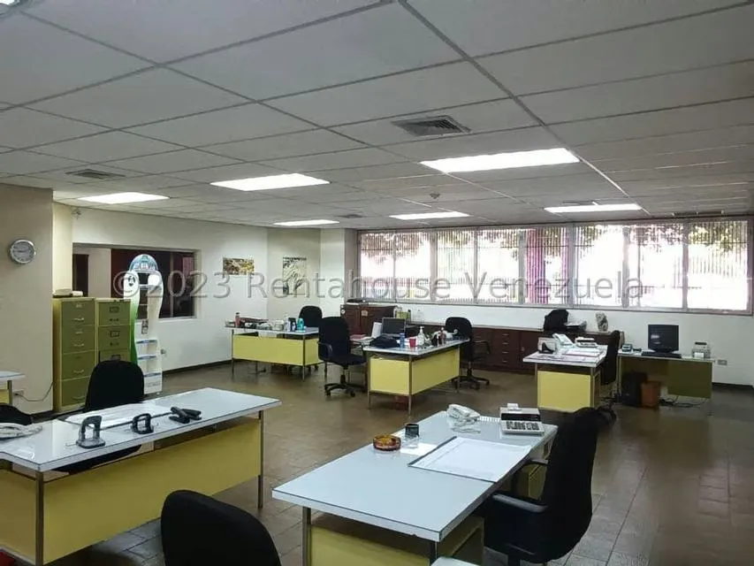 Edificio en Venta en La Urbina, Distrito Metropolitano - 15