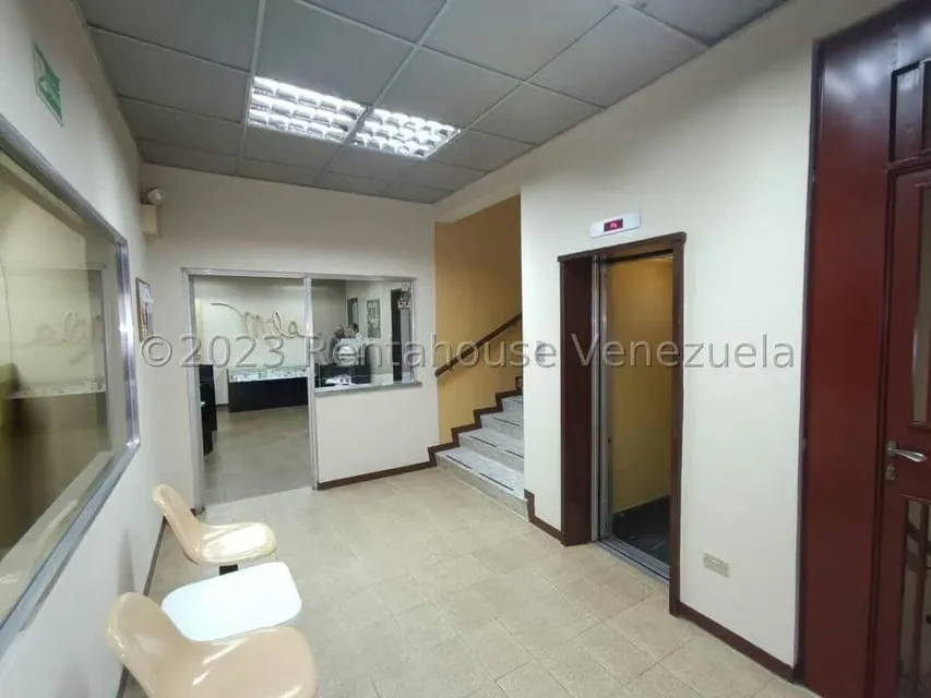 Edificio en Venta en La Urbina, Distrito Metropolitano - 16