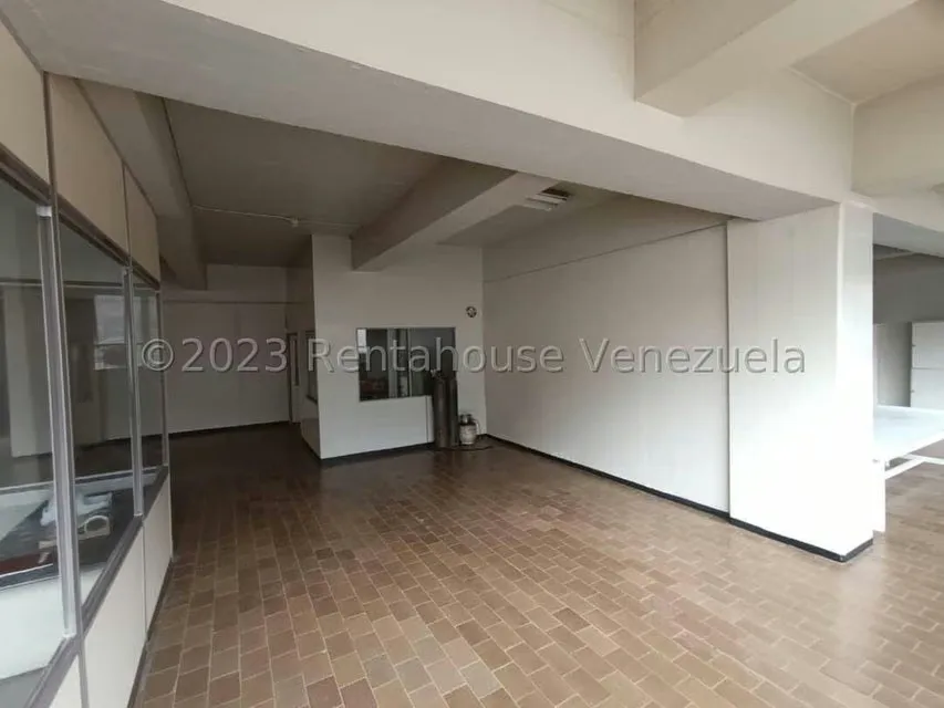 Edificio en Venta en La Urbina, Distrito Metropolitano - 36