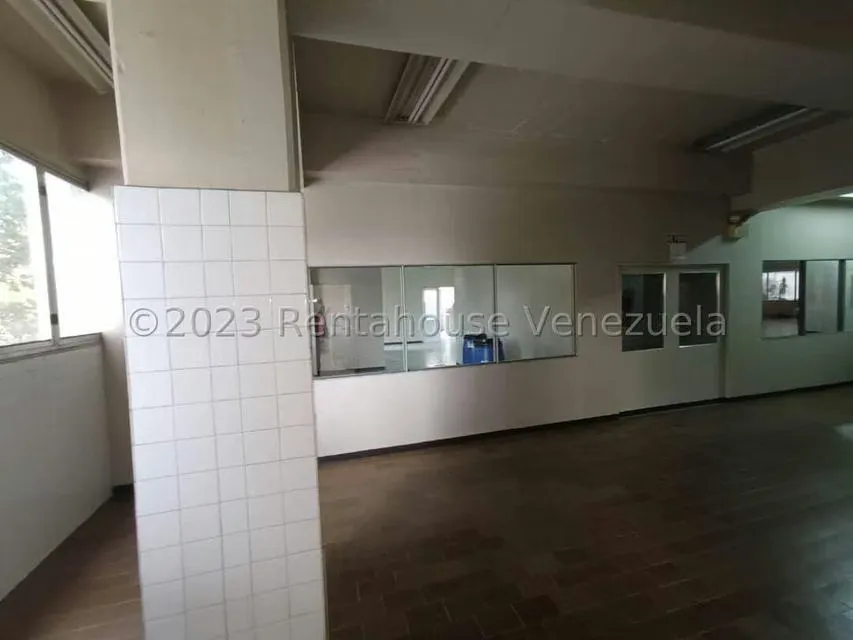 Edificio en Venta en La Urbina, Distrito Metropolitano - 41
