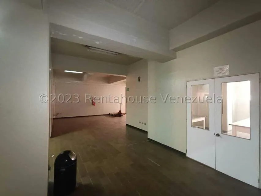 Edificio en Venta en La Urbina, Distrito Metropolitano - 42