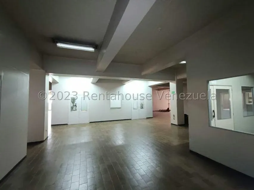 Edificio en Venta en La Urbina, Distrito Metropolitano - 43