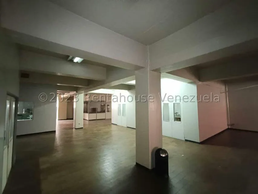 Edificio en Venta en La Urbina, Distrito Metropolitano - 45