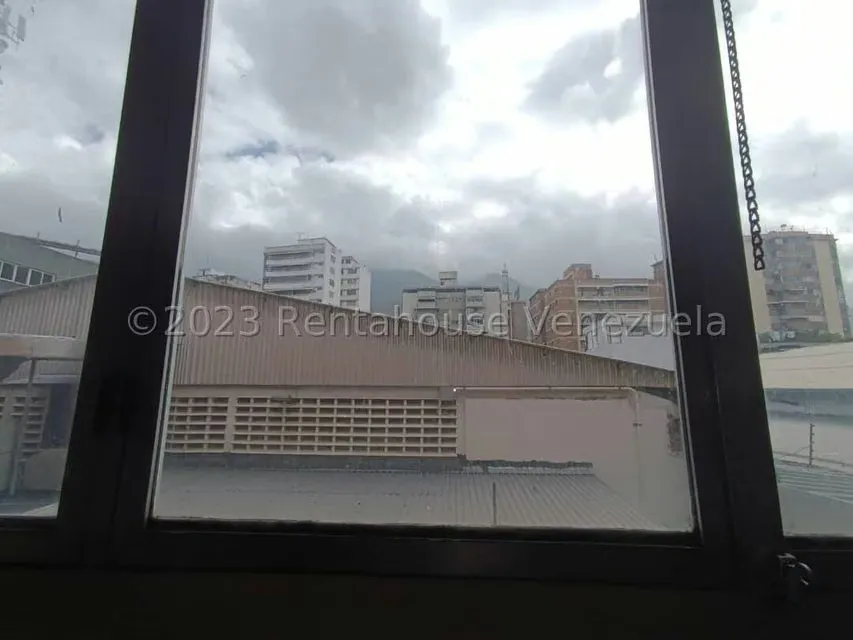 Edificio en Venta en La Urbina, Distrito Metropolitano - 54