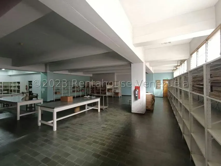 Edificio en Venta en La Urbina, Distrito Metropolitano - 62