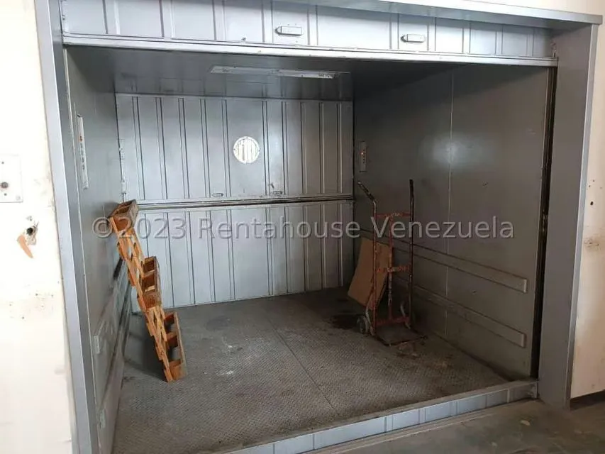 Edificio en Venta en La Urbina, Distrito Metropolitano - 66
