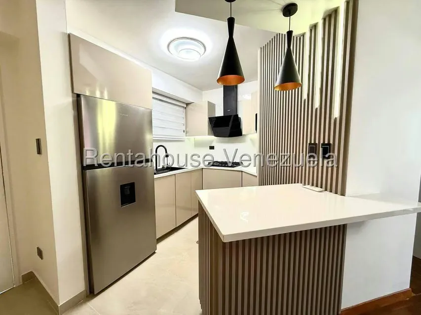 Apartamento (1 Nivel) en Venta en El Rosal, Distrito Metropolitano - 11