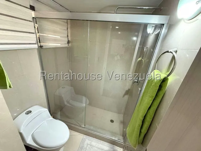 Apartamento (1 Nivel) en Venta en El Rosal, Distrito Metropolitano - 27