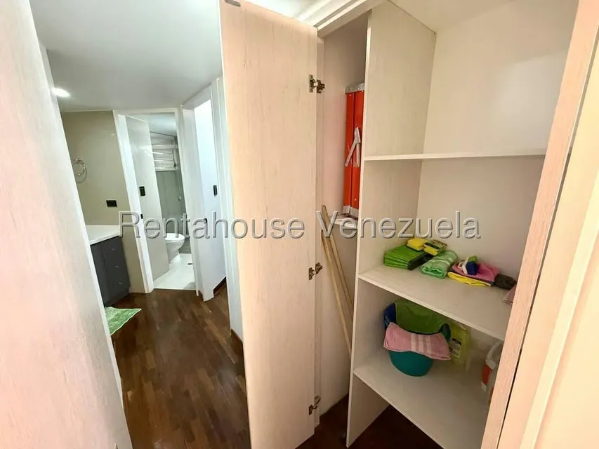Apartamento (1 Nivel) en Venta en El Rosal, Distrito Metropolitano - 29