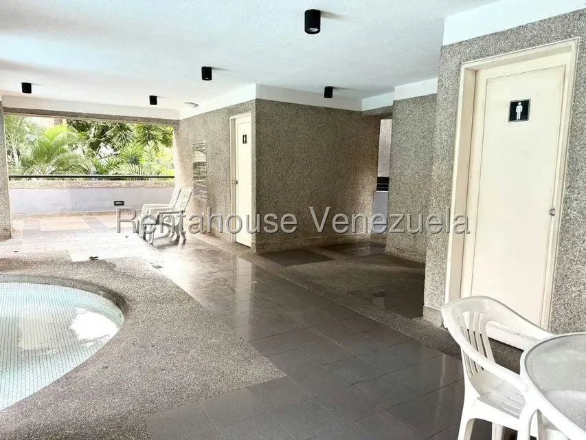 Apartamento (1 Nivel) en Venta en El Rosal, Distrito Metropolitano - 36