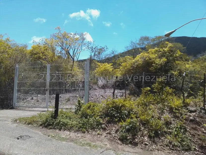 Terreno (Finca) en Venta en Tacarigua, Nueva Esparta