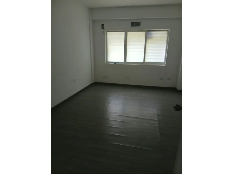 Edificio en venta 1090m², CHUAO AV PRINCIPAL ** - 11
