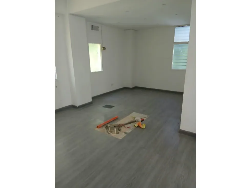Edificio en venta 1090m², CHUAO AV PRINCIPAL ** - 12