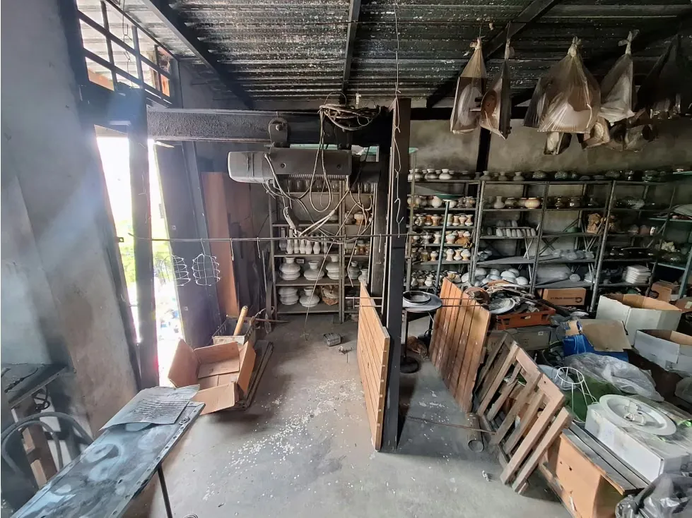 Se Vende Edificio Industrial a Pie de Calle en el Boulevard de Catia - 7