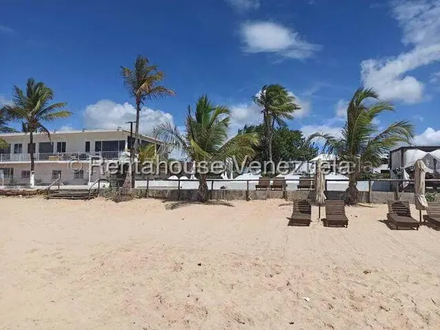 Terreno (Comercial) en Venta en Playa Caribe, Nueva Esparta - 4