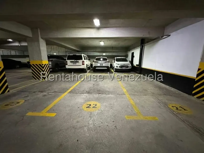 Apartamento (1 Nivel) en Alquiler en Altamira, Distrito Metropolitano - 20