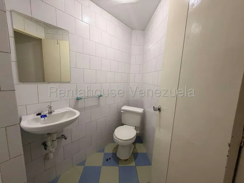 Local Comercial en Alquiler en La Carlota, Distrito Metropolitano - 10