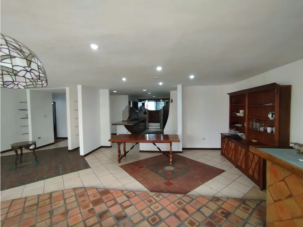 AMPLIO Y MAGNÍFICO PH EN VENTA EN ALTAMIRA 238mts/3H+s/3B+s/1PE - 3