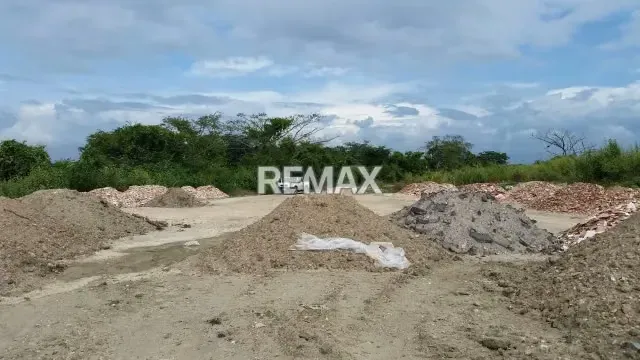 Terreno de 32.237 en venta en Calicanto. - 3