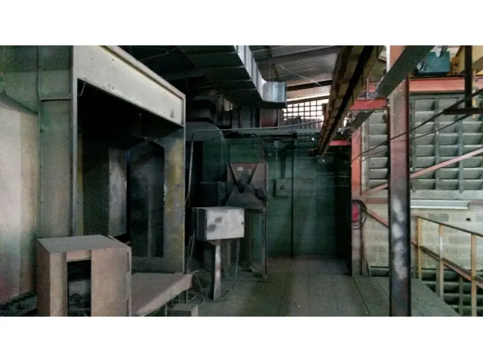 En Venta Galpon Zona Industrial en Guarenas. Estado Miranda - 13