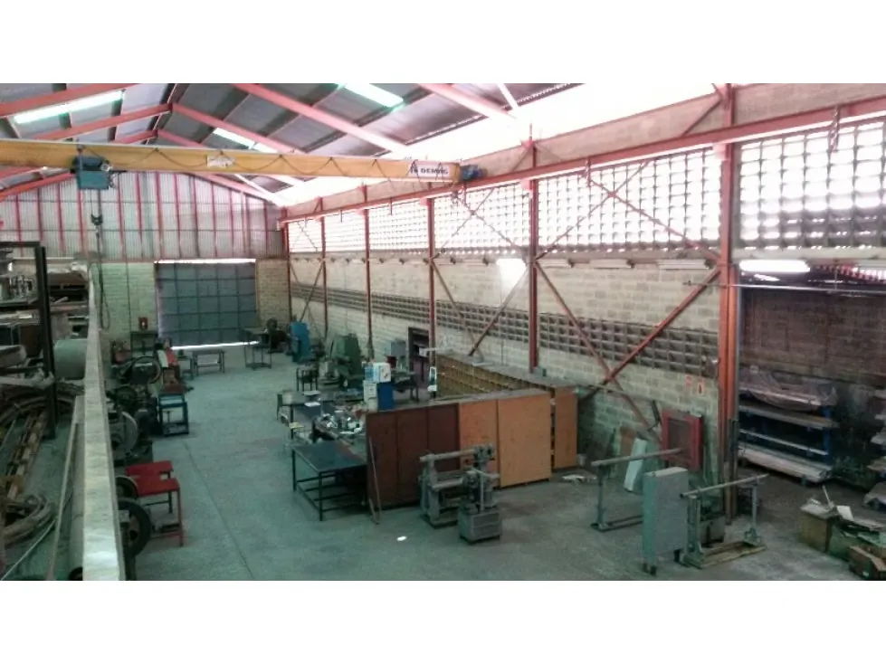En Venta Galpon Zona Industrial en Guarenas. Estado Miranda - 16