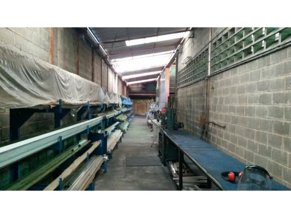 En Venta Galpon Zona Industrial en Guarenas. Estado Miranda - 22