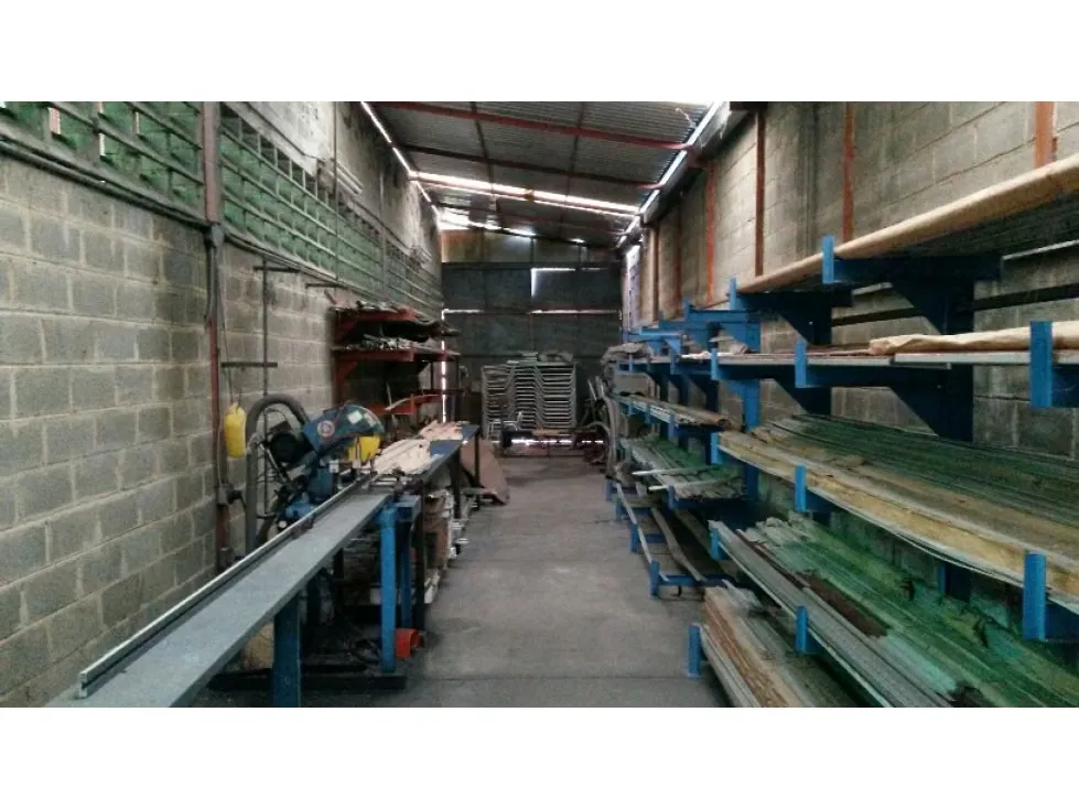 En Venta Galpon Zona Industrial en Guarenas. Estado Miranda - 25