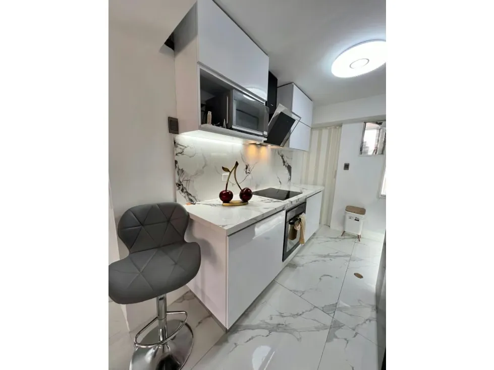 APARTAMENTO EN QUINTA CRESPO 85 m2 - 3