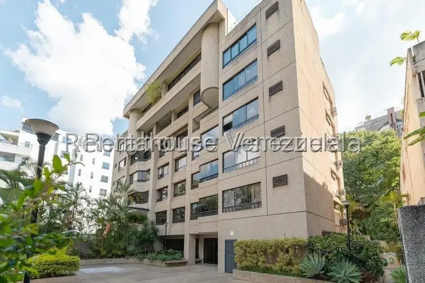 Apartamento (Duplex) en Alquiler en Colinas de Valle Arriba, Distrito Metropolitano