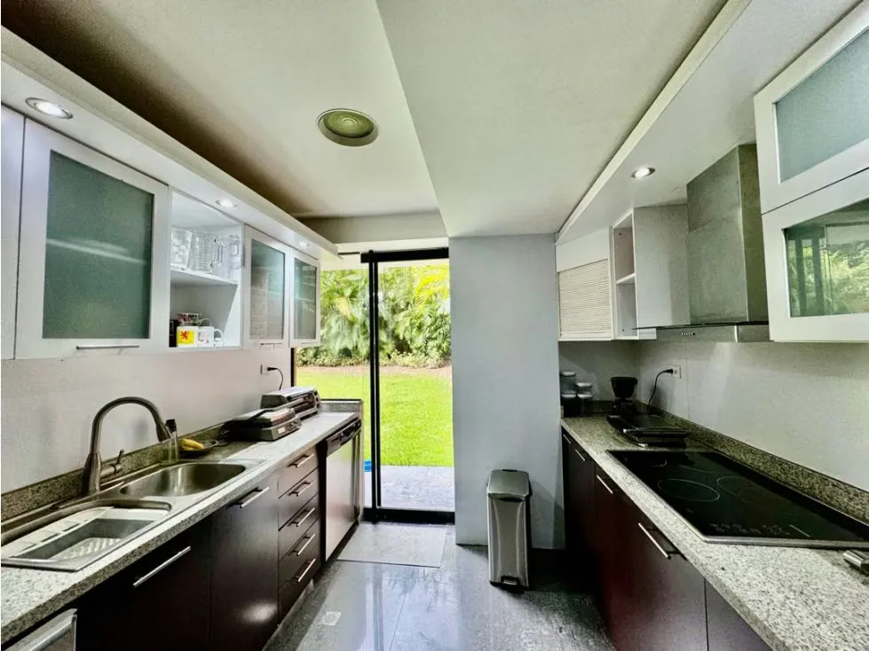Se vende PB 300m2 + 460m2 jardín 3h+s/5b/3p Chulavista - 15