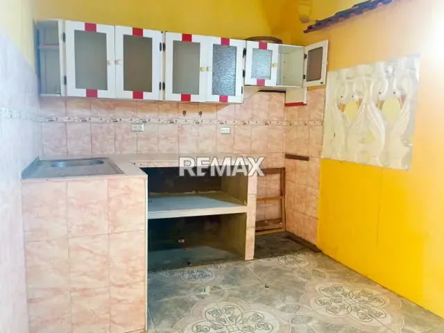 VENTA CASA EN VEREDA EN LA LLANADA SECTOR UNO, CUMANÁ - 12