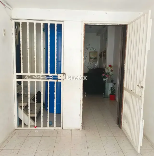 VENTA CASA EN VEREDA EN LA LLANADA SECTOR UNO, CUMANÁ - 2