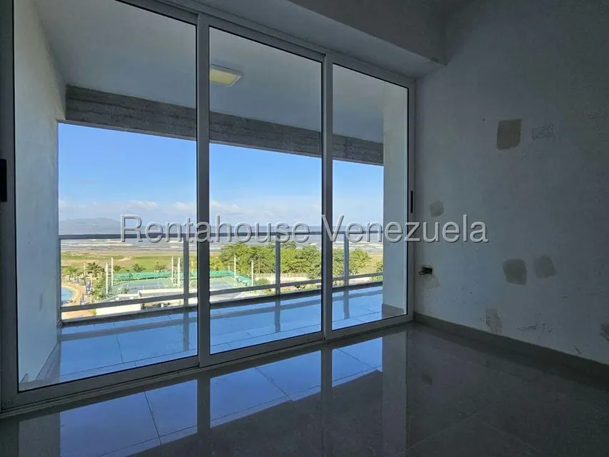 Apartamento (1 Nivel) en Venta en Puerto Encantado, Miranda - 40