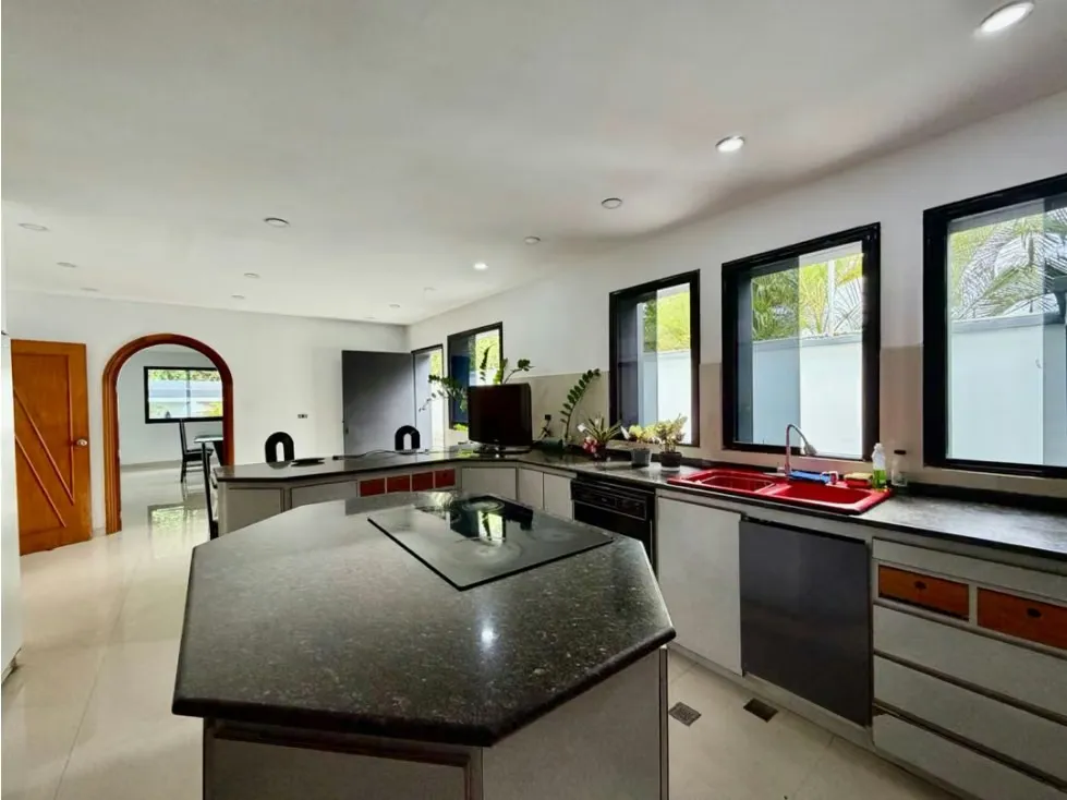 Se vende casa 650m2 5h+s/5b/4p Colinas de Tamanaco - 6