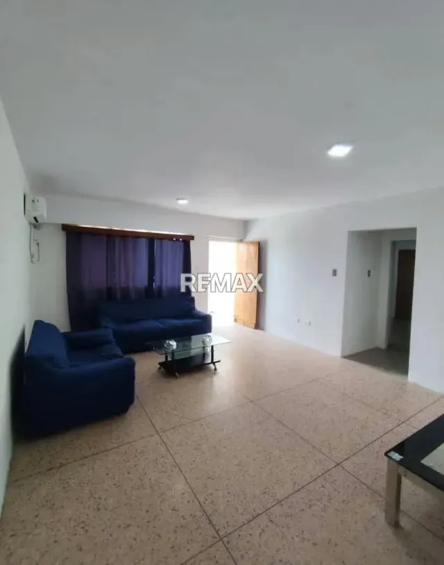 EN VENTA APARTAMENTO RES. DON MIGUEL EN SANTA ROSA - 3