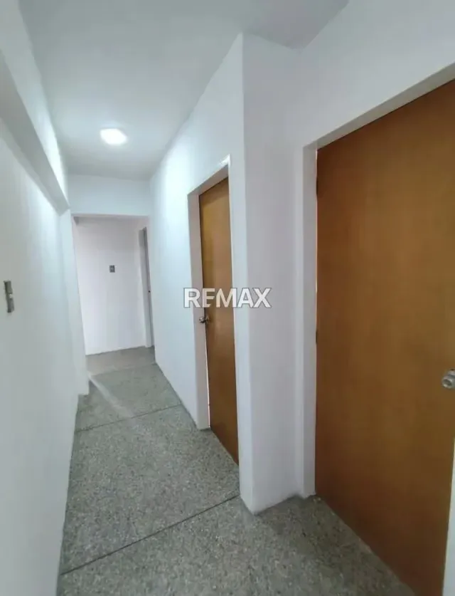 EN VENTA APARTAMENTO RES. DON MIGUEL EN SANTA ROSA - 5